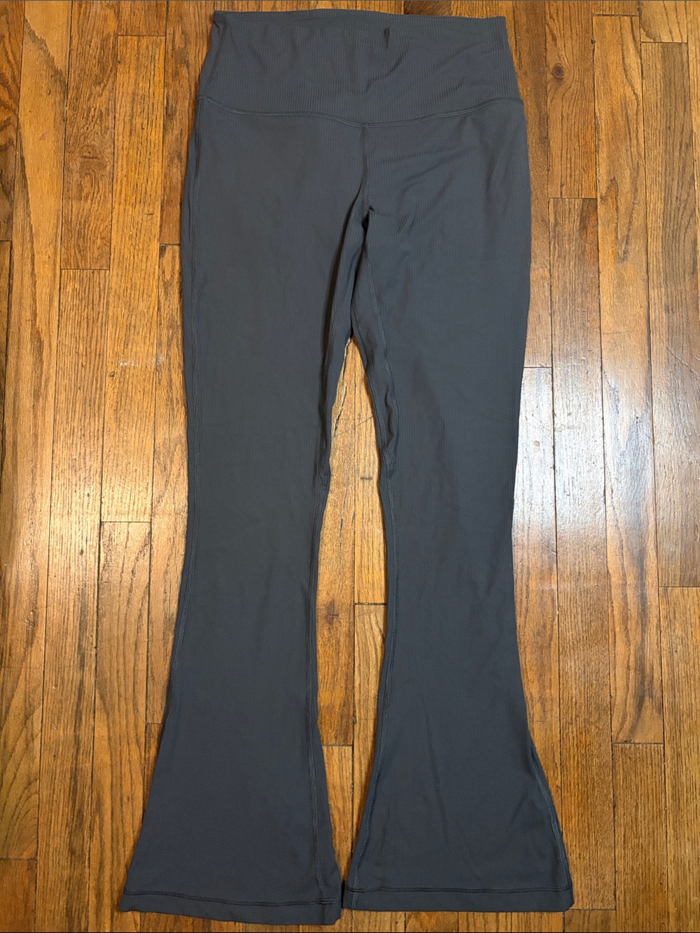 Lululemon High-Waist Flared Workout Leggings - Charcoal Gray